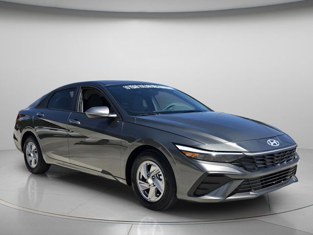 2026 Hyundai Elantra - $21,291