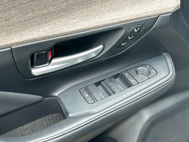 used 2025 Toyota Grand Highlander Hybrid car, priced at $55,999