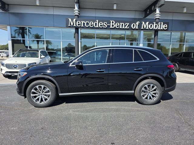 2026 Mercedes-Benz GLC 300 RWD