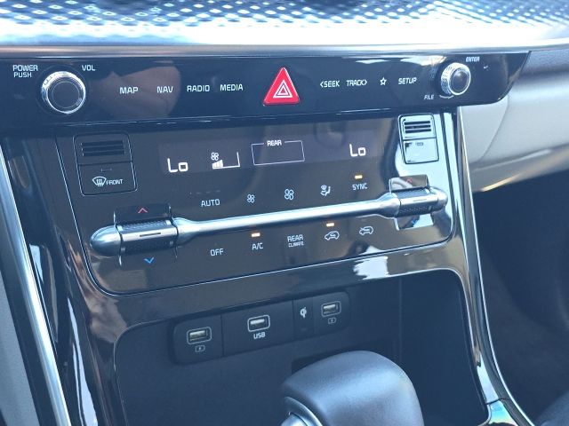 2024 Kia Carnival SX Prestige:L43825A