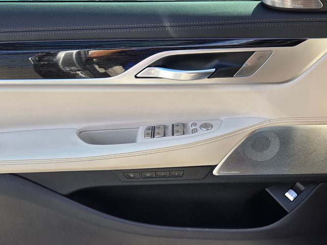 2021 BMW 740i - $36,291