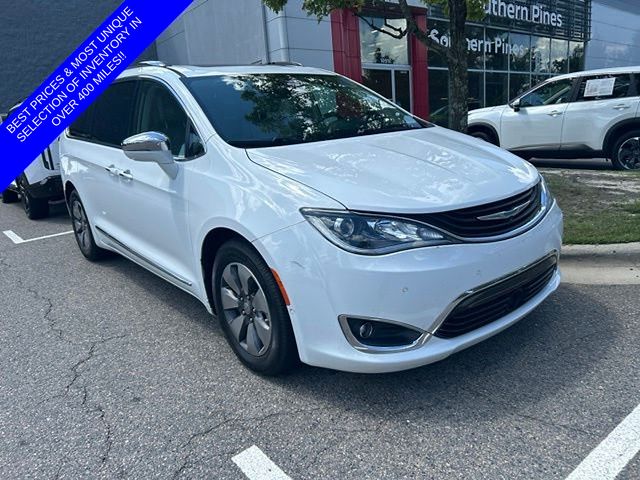  2018 Chrysler Pacifica Hybrid Limited FWD   