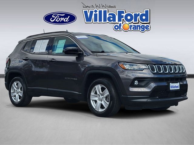 Gray (Granite Crystal Metallic Clearcoat) 2022 Jeep Compass Latitude FWD SUV / Crossover Front-Wheel Drive 6-Speed Automatic