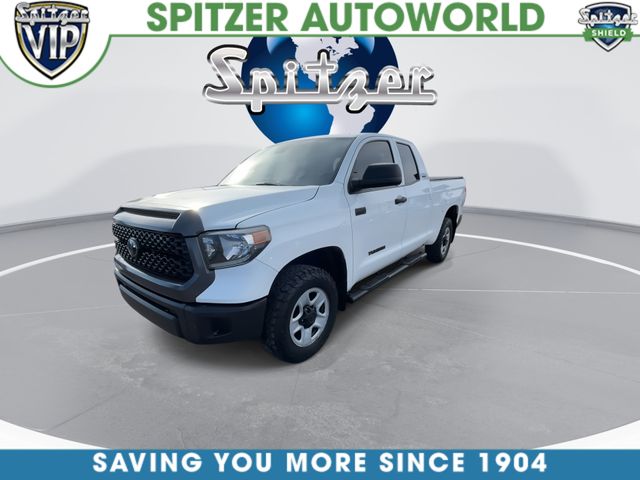 Used 2021  Toyota  image 4