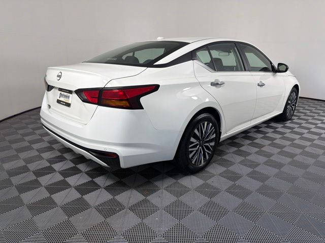 Used 2025 Nissan Altima Sedan