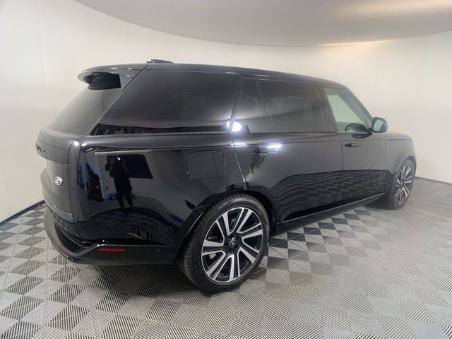 2023 Land Rover Range Rover SE 6