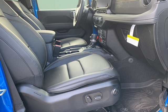 2025 Jeep Wrangler 4-Door Rubicon 392 Final Edition - Photo 38