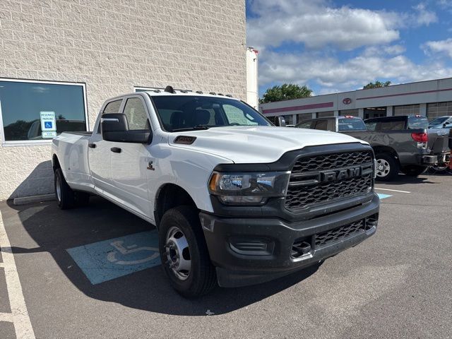 Bright White Clearcoat 2024 RAM 3500 Tradesman Crew Cab LB DRW 4WD Pickup Truck Four-Wheel Drive 6-Speed Automatic