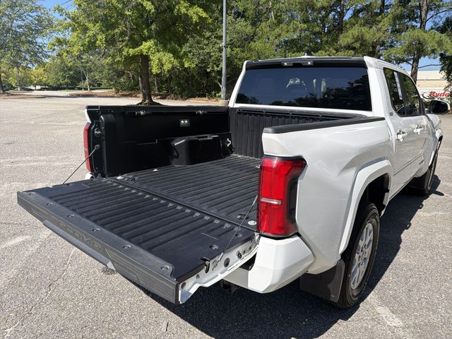 Used 2025 White Toyota SR5 image 26