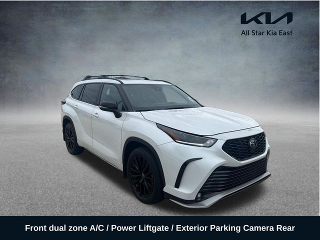 White (Wind Chill Pearl) 2024 Toyota Highlander XSE FWD SUV / Crossover Front-Wheel Drive 8-Speed Automatic