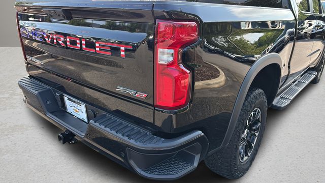 Used 2024 Black Chevrolet ZR2 image 36