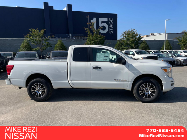 2024 Nissan Titan SV 2