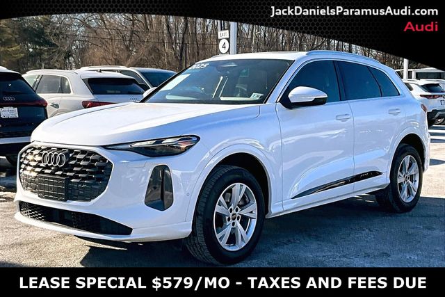 2025 Audi Q5 quattro Premium 40 TFSI