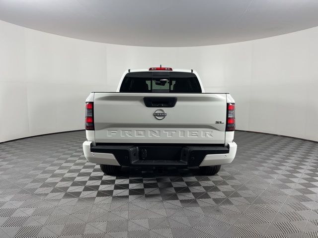 2025 Nissan Frontier SL 8