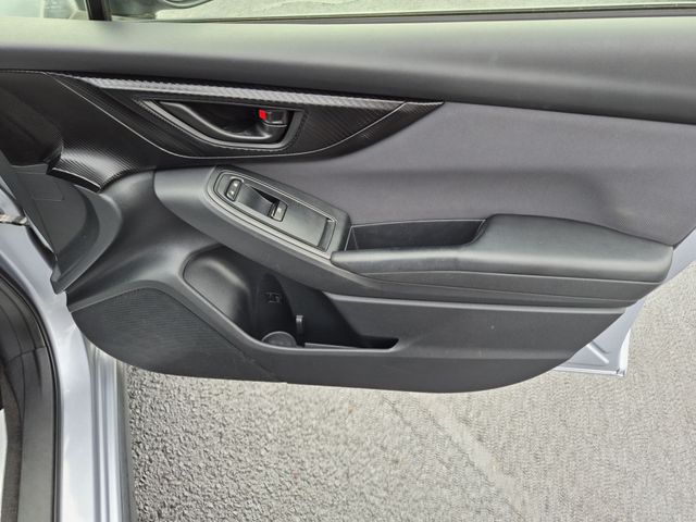 Used 2018 Silver Subaru 2.0i Premium image 32