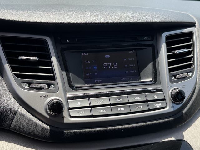 2016 Hyundai Tucson SE Gray at Community Honda
