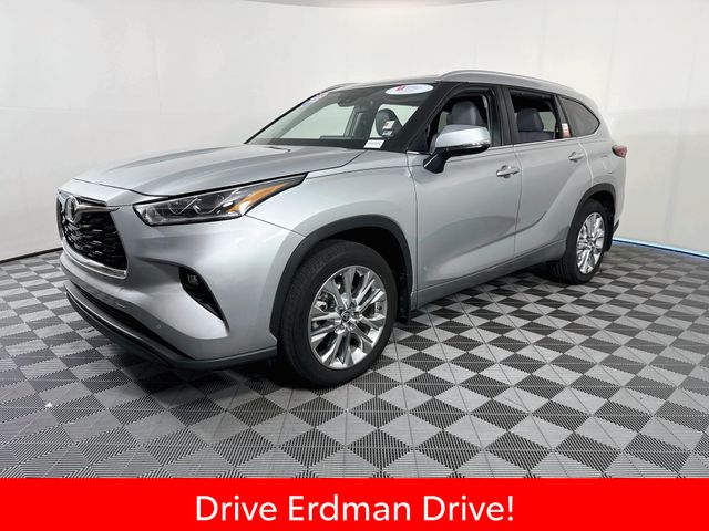 Used 2023 Toyota Highlander SUV