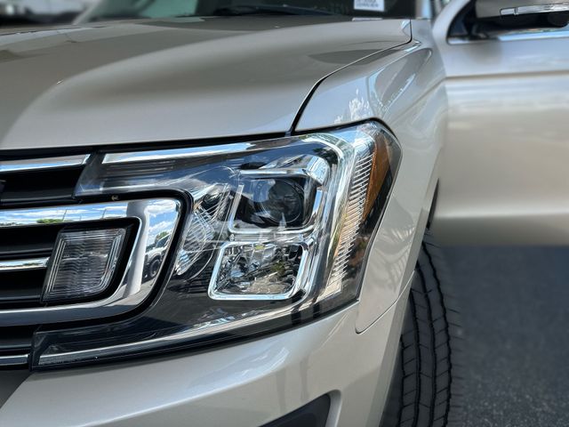 Used 2018 Gold Ford XLT image 9