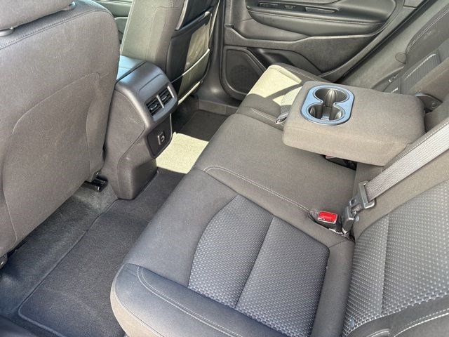 2024 GMC Terrain SLE photo