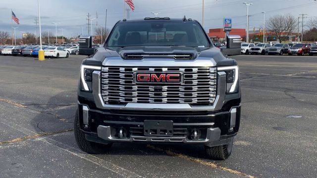 2024 GMC Sierra 3500HD Denali 3