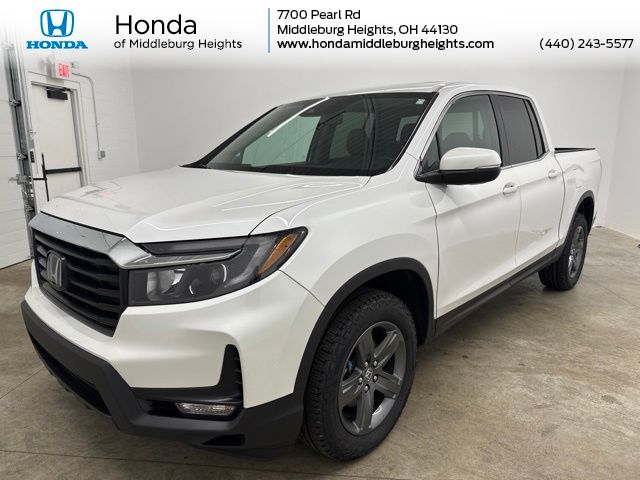 Platinum White 2023 Honda Ridgeline RTL AWD Pickup Truck All-Wheel Drive 9-Speed Automatic