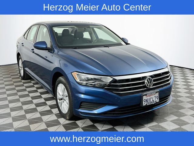 Silk 2019 Volkswagen Jetta Sedan Front-Wheel Drive 8-Speed Automatic