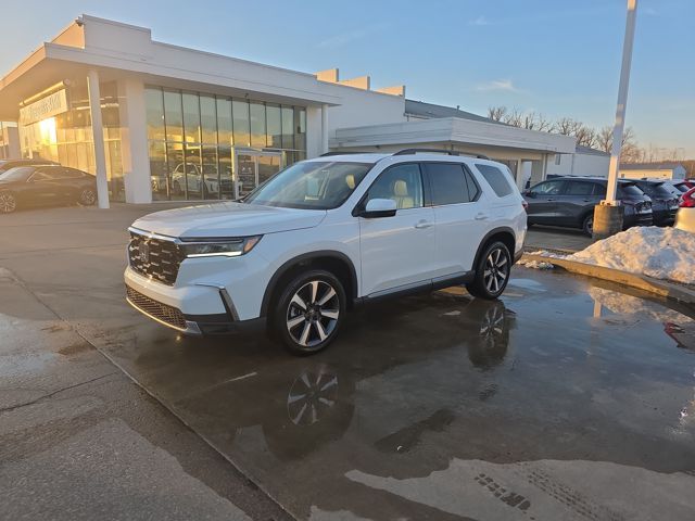 2024 Honda Pilot Touring AWD