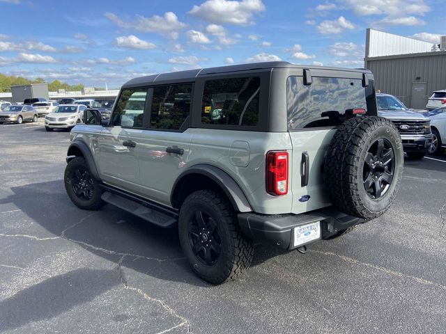 2024 Ford Bronco Black Diamond 6