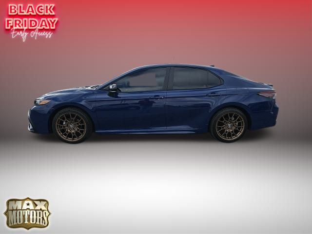 2023 Toyota Camry SE Nightshade 4