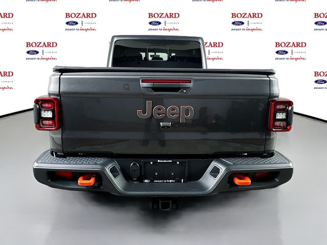2023 Granite Crystal Metallic Clearcoat Jeep Gladiator Mojave 4X4 Truck