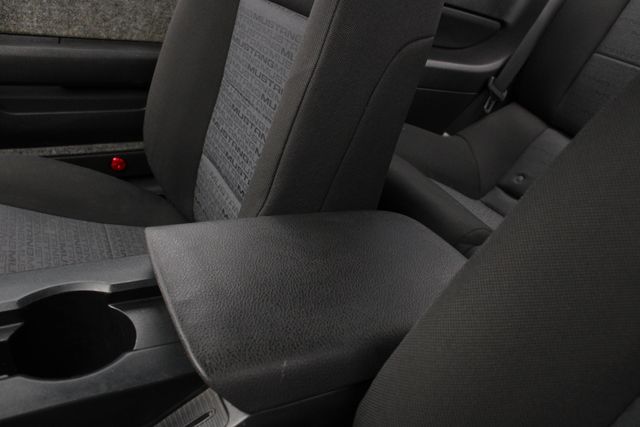 Used 2008 Silver Ford V6 Deluxe image 19