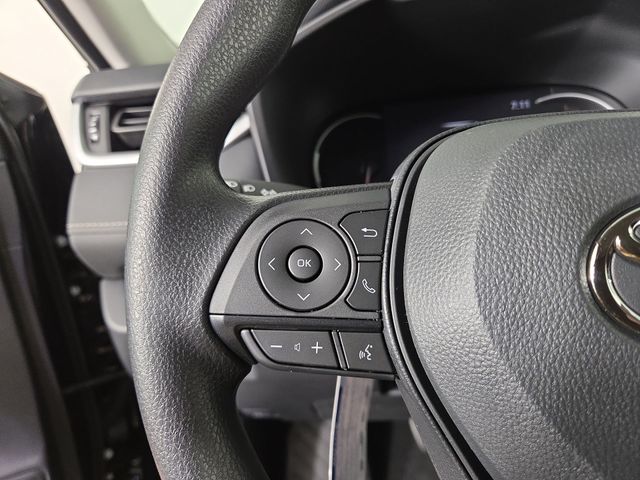 2025 Toyota RAV4 LE photo