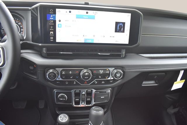 New Car 2025 Jeep Gladiator  High Tide For Sale Under $40,000 In Austin, Texas