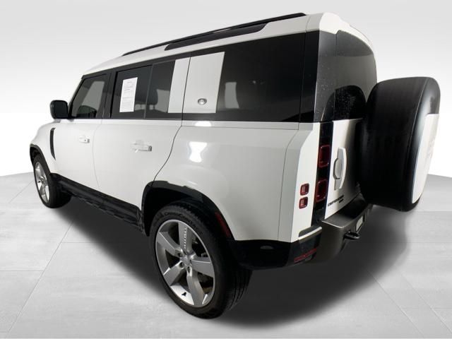 2022 Land Rover Defender 110 X-Dynamic SE 5