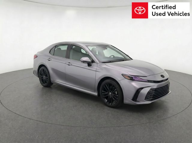 Gray 2025 Toyota Camry SE FWD Sedan Front-Wheel Drive Continuously Variable Transmission