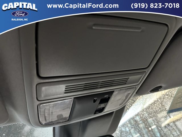 Used 2020  Honda EX image 32