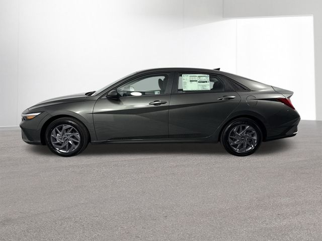 New 2025 Hyundai Elantra Hybrid For Sale in Indianapolis, IN