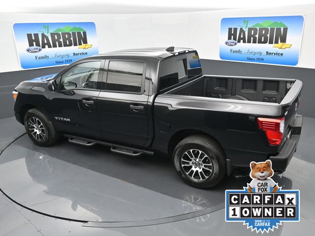 2024 Nissan Titan SV photo