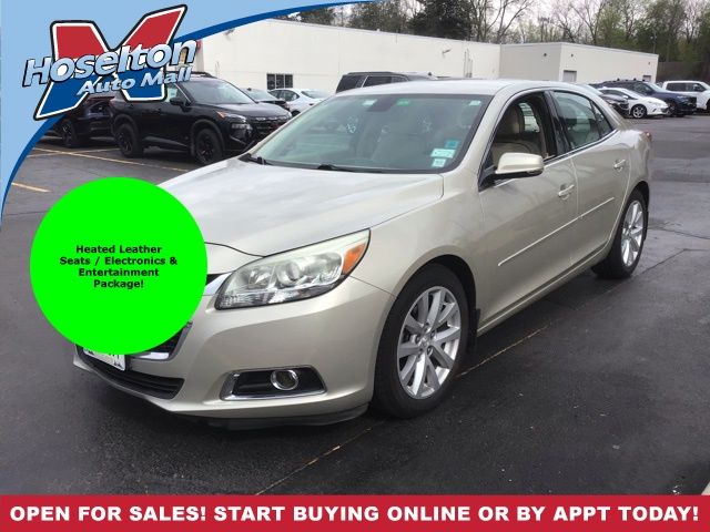 Champagne Silver Metallic 2015 Chevrolet Malibu 2LT FWD Sedan Front-Wheel Drive 6-Speed Automatic Overdrive
