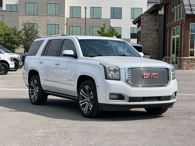 White Frost Tricoat 2017 GMC Yukon SUV / Crossover Four-Wheel Drive 8-Speed Automatic Overdrive