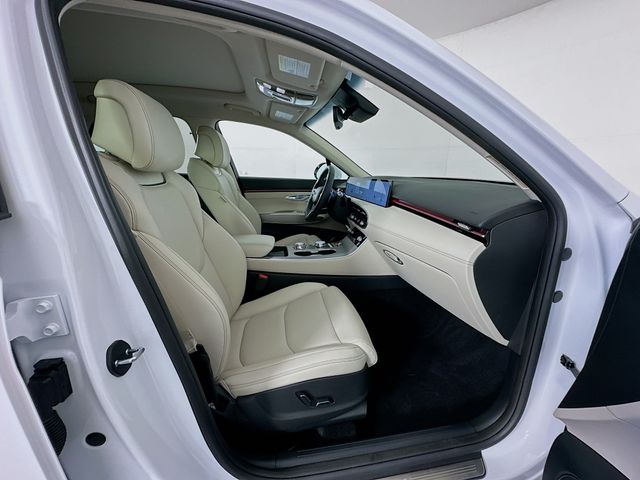 Thumbnail: 2026 Genesis GV70 - 30