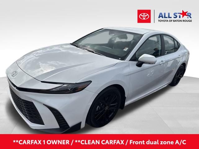 2025 Toyota Camry SE FWD