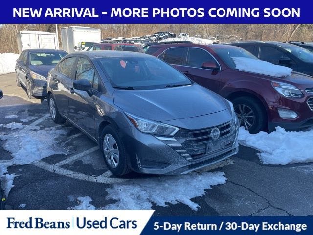 2023 Nissan Versa S FWD