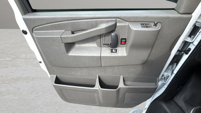Used 2024 White Chevrolet Work Van image 18