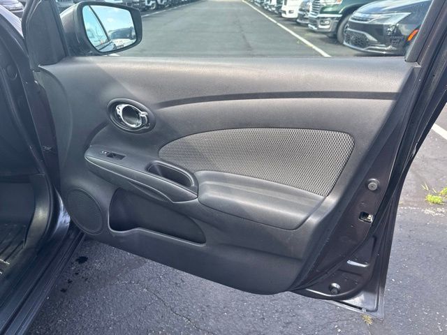 2015 Nissan Versa #23