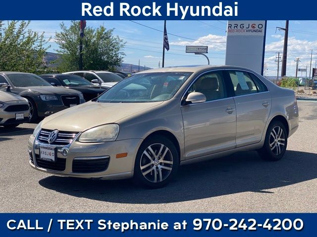 Brown (Wheat Beige Metallic) 2006 Volkswagen Jetta 2.5L Sedan Front-Wheel Drive 6-Speed Automatic