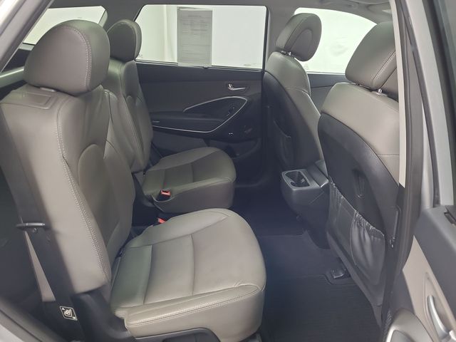 2017 – Hyundai – Santa Fe