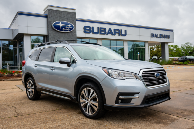 Ice Silver Metallic 2022 Subaru Ascent Limited 7-Passenger AWD SUV / Crossover All-Wheel Drive Continuously Variable Transmission