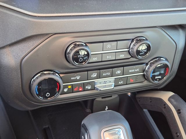 New 2025 Ford Bronco Badlands