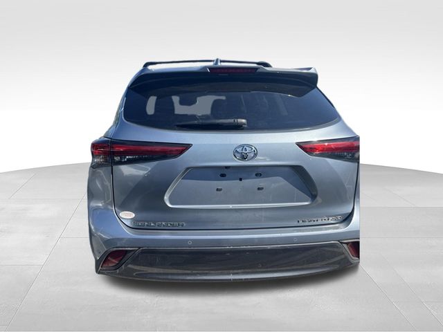 Used 2023 Toyota Highlander SUV